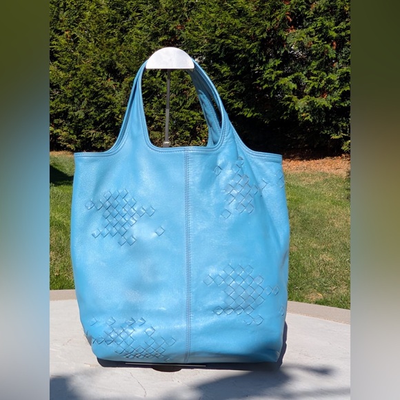 Bottega Veneta Interciato Tote Bag - Picture 2 of 16